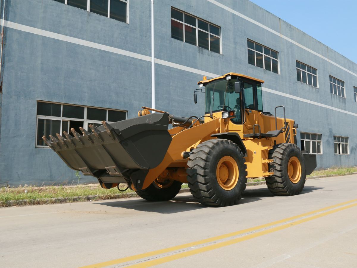 HG-953 5000kg Telescopic Loader