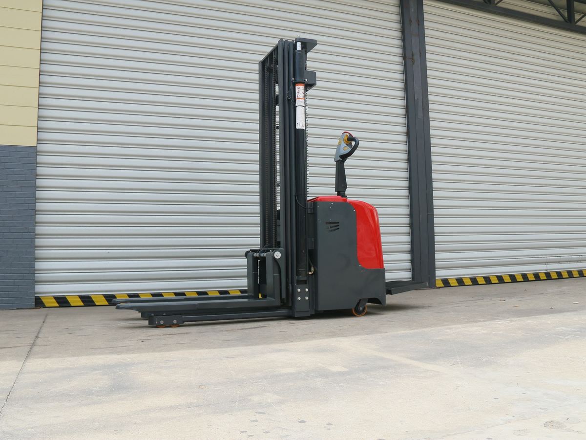 HG-CDD20 2Ton Electric Pallet Stacker 2