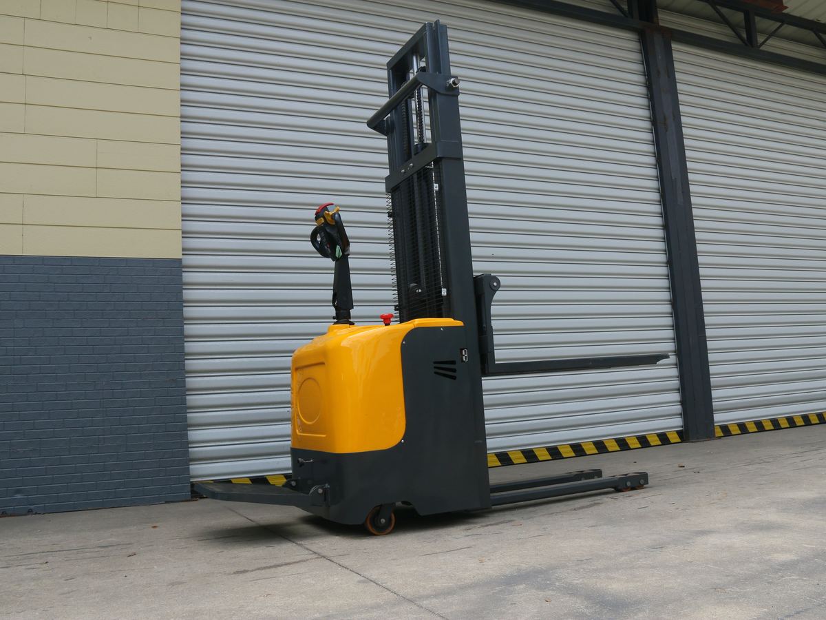 HG-CDD20 2Ton Electric Pallet Stacker 2
